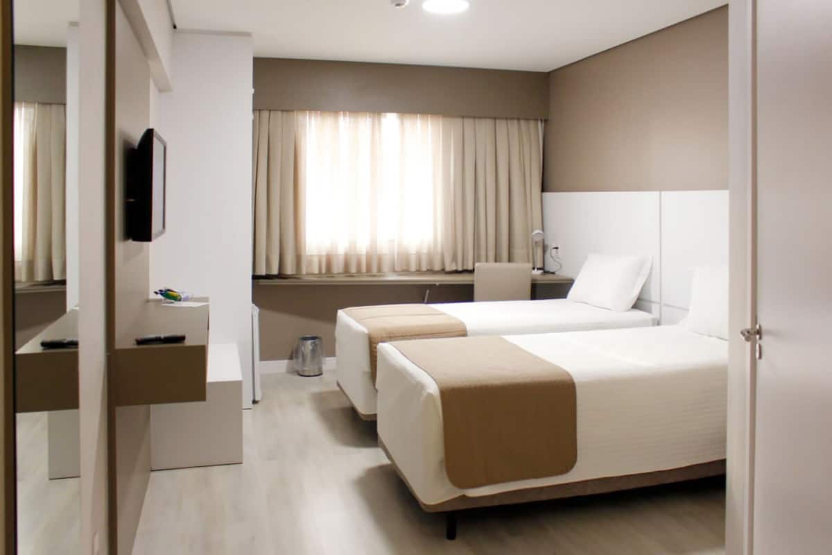 1 habitación, minibar, caja de seguridad en la habitación y escritorio
