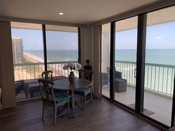 Dining - Oceanfront sunrise from the front balcony and sunset from the 2nd balcony! (Jensen Beach)