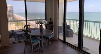 Oceanfront sunrise from the front balcony and sunset from the 2nd balcony!