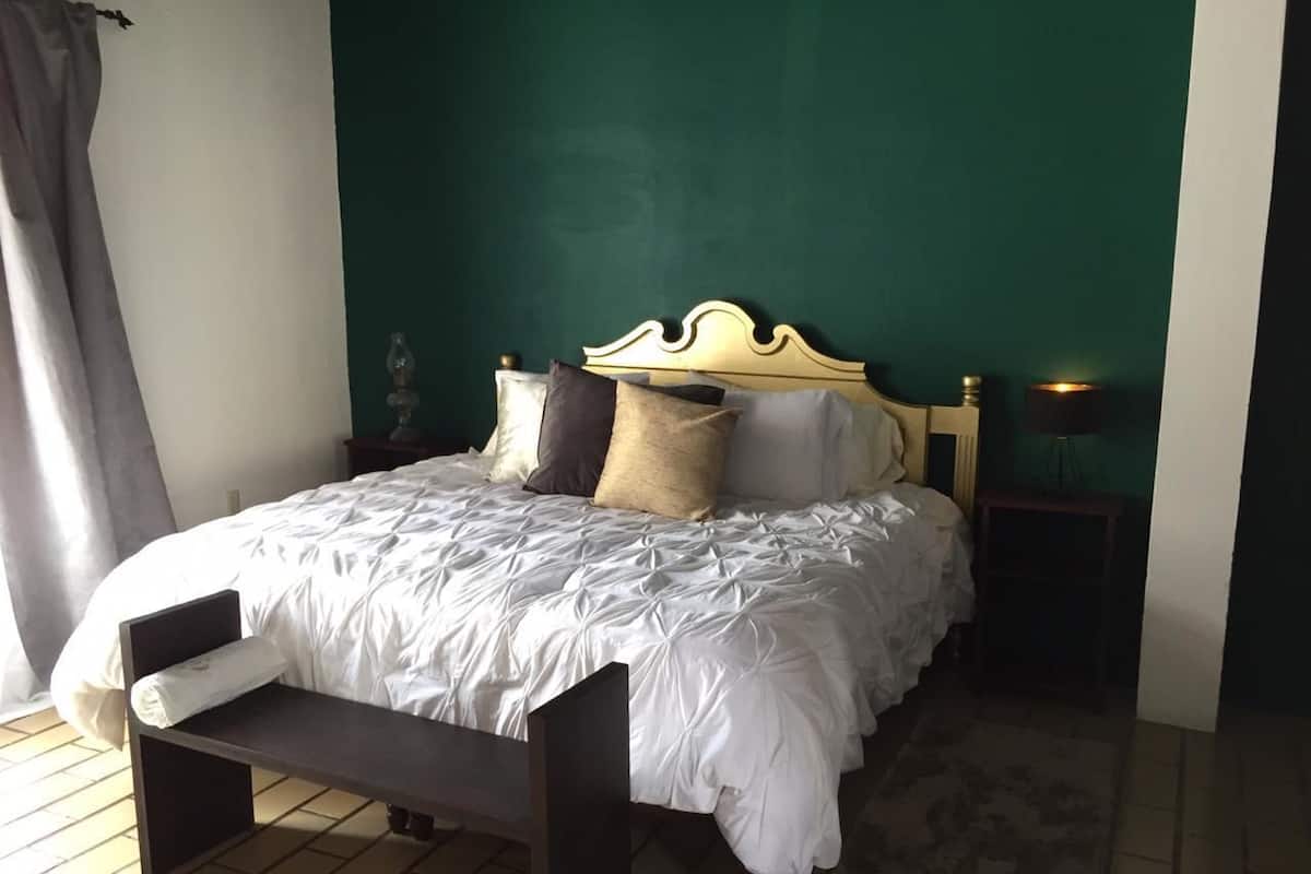 Decoración personalizada, muebles diferentes y escritorio