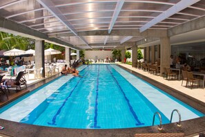 Outdoor pool - Le Jardin Suites - Oferta Caldas (Caldas Novas)