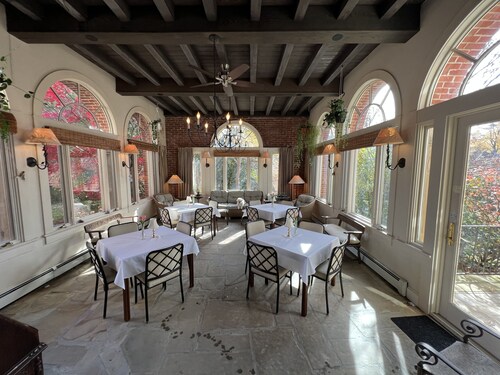 Historic Mansion Amazing Wonderland !