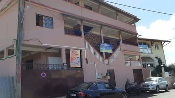 Bagian depan properti