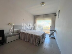 2 soveværelser, strygejern/strygebræt