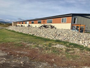 Exterior - Hooks Hideaway Motel (Babb)