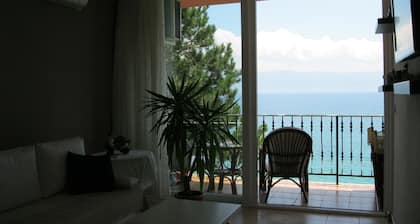 Villa Eros Apartments