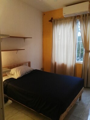 3 室のベッドルーム、アイロン / アイロン台、WiFi、ベッドシーツ
