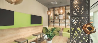 Super 8 by Wyndham Oberhausen am Centro