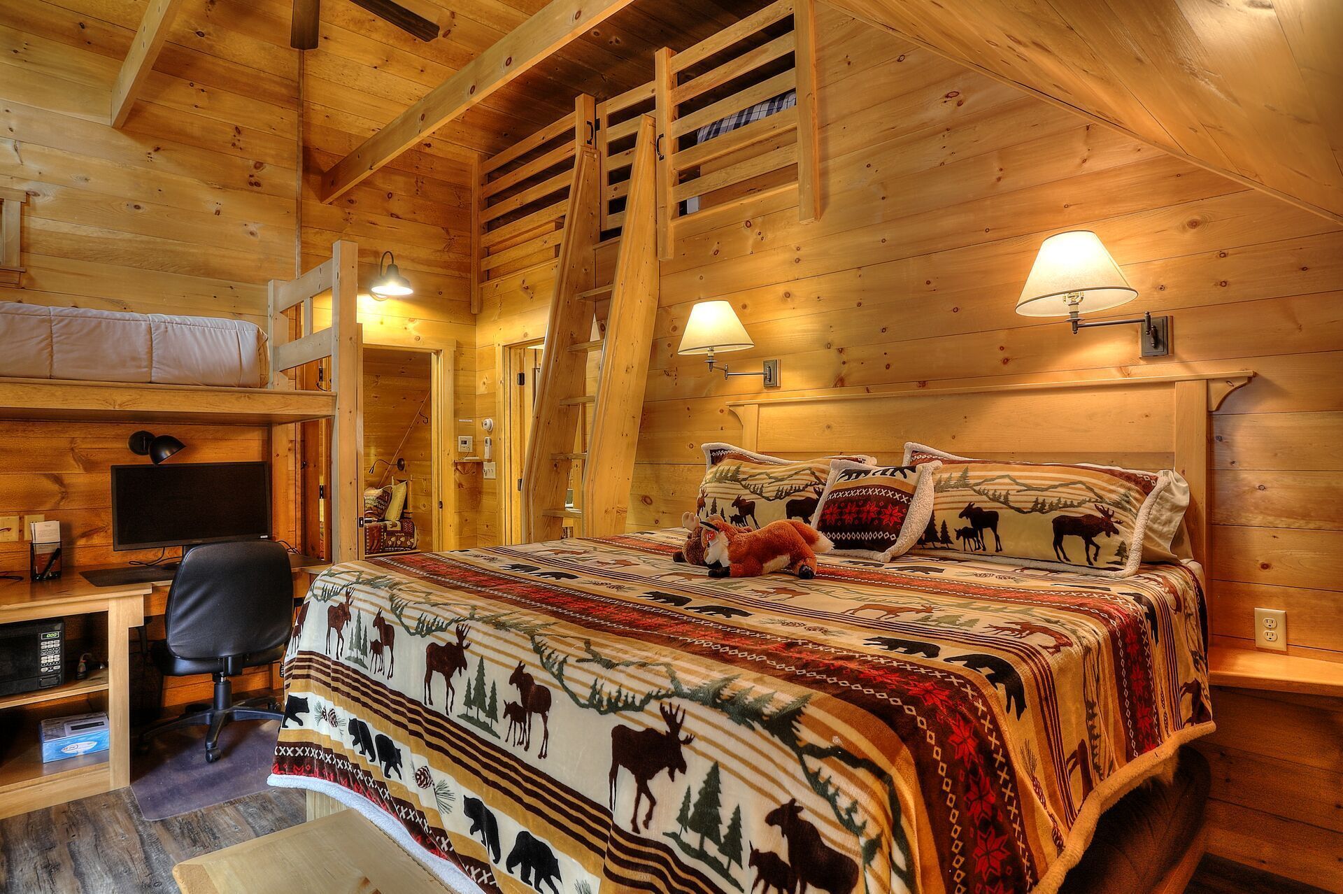 3 bedrooms, WiFi, bed sheets, wheelchair access