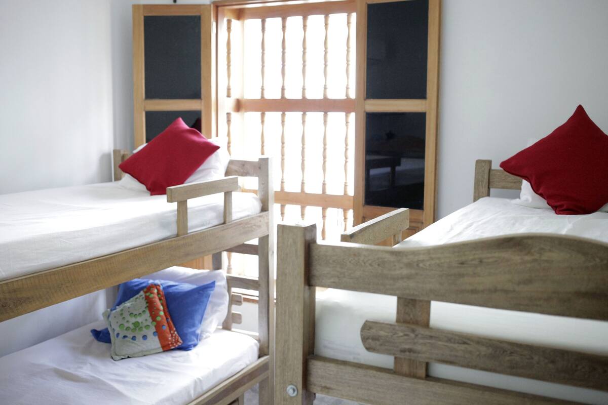 Chambre quadruple | Literie fournie