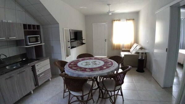 Fridge, microwave, oven, cookware/dishes/utensils