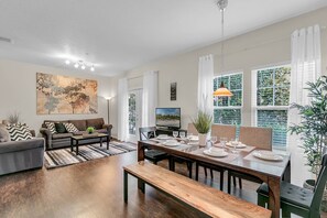 Interior - 4 Bedrooms / 3 Bathrooms / Lucaya Village (14-101) (Kissimmee)