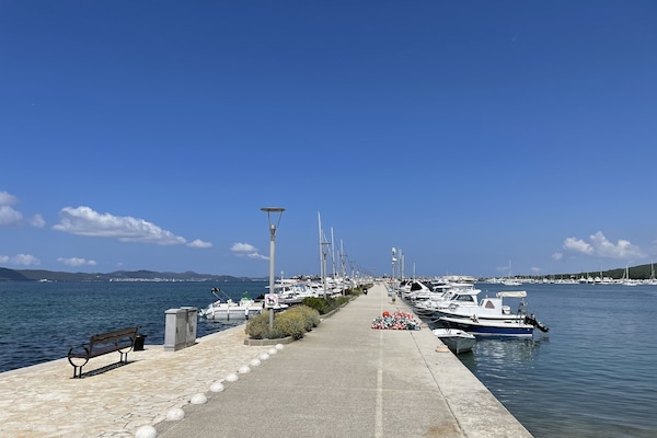 Marina
