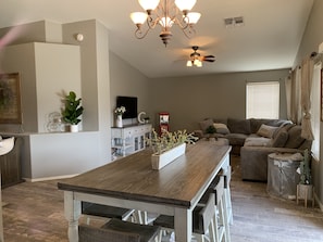 Dining - FABULOUS 3 Bedroom with a private backyard and heated pool!!! (Mesa)