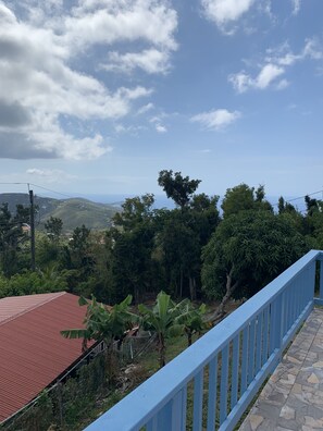 Casa familiar, varias camas, vistas al mar | Vistas del balcón