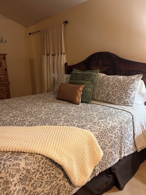 2 Schlafzimmer, Bügeleisen/Bügelbrett, kostenloses WLAN, Bettwäsche