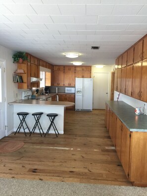 Private kitchen - Arkansas River House at the Foot Hills of Petit Jean Mt. (Morrilton)