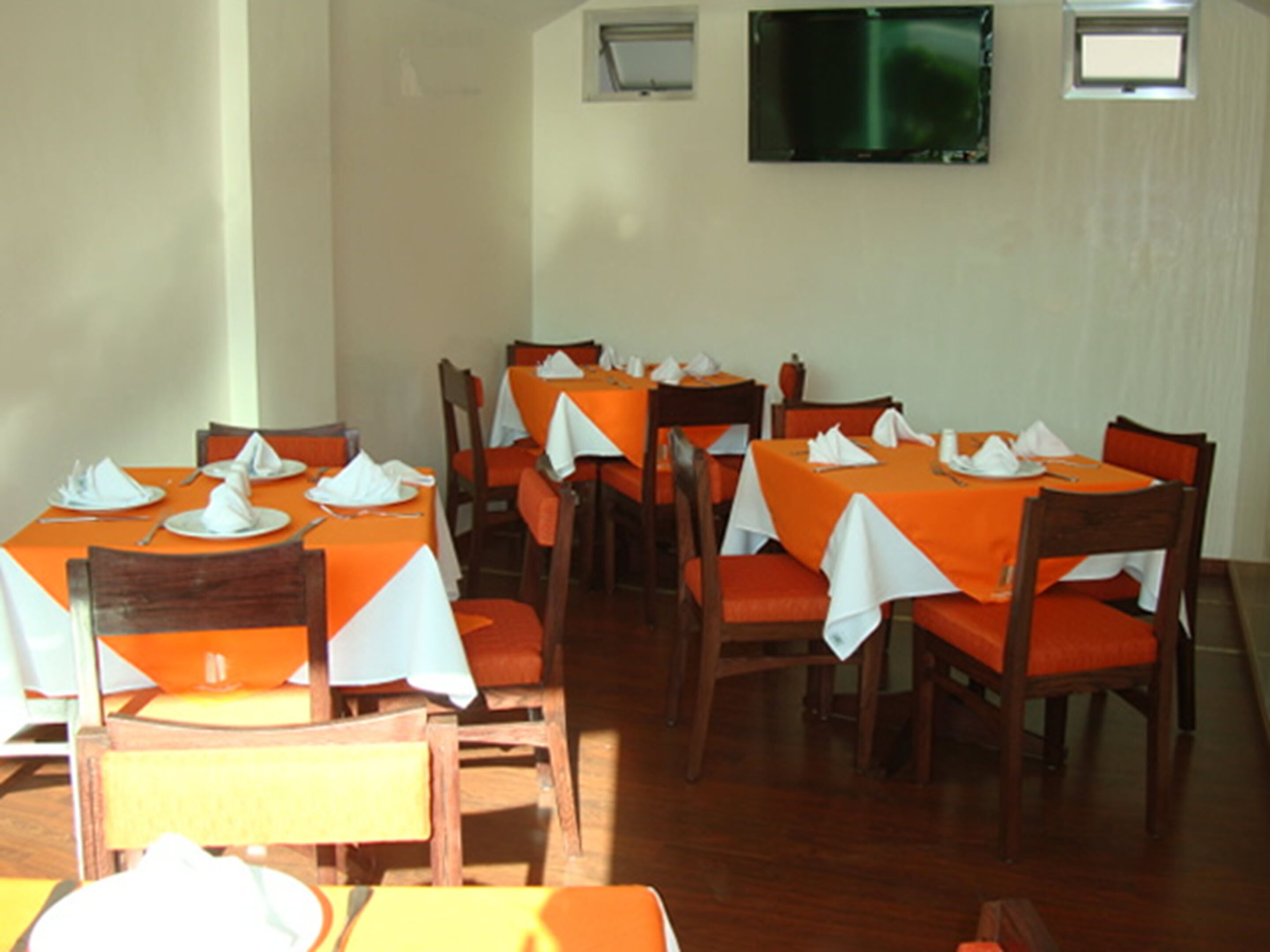 daily cooked-to-order breakfast for a fee