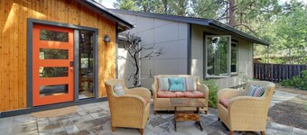 I slutningen af en stille Cul-De-Sac - 2 Master Suites, Hot Tub & Dog Happy