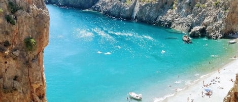 Beach nearby, beach towels