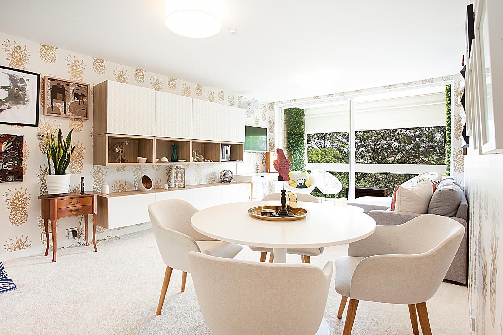 Panama - Designer 1 bed 10 mins to the city!