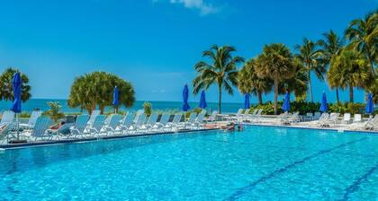 🏝️3 Bdrm - Ocean View Every Room-Secluded -Quiet-OCEAN FRONT- 90 FT BALCONY