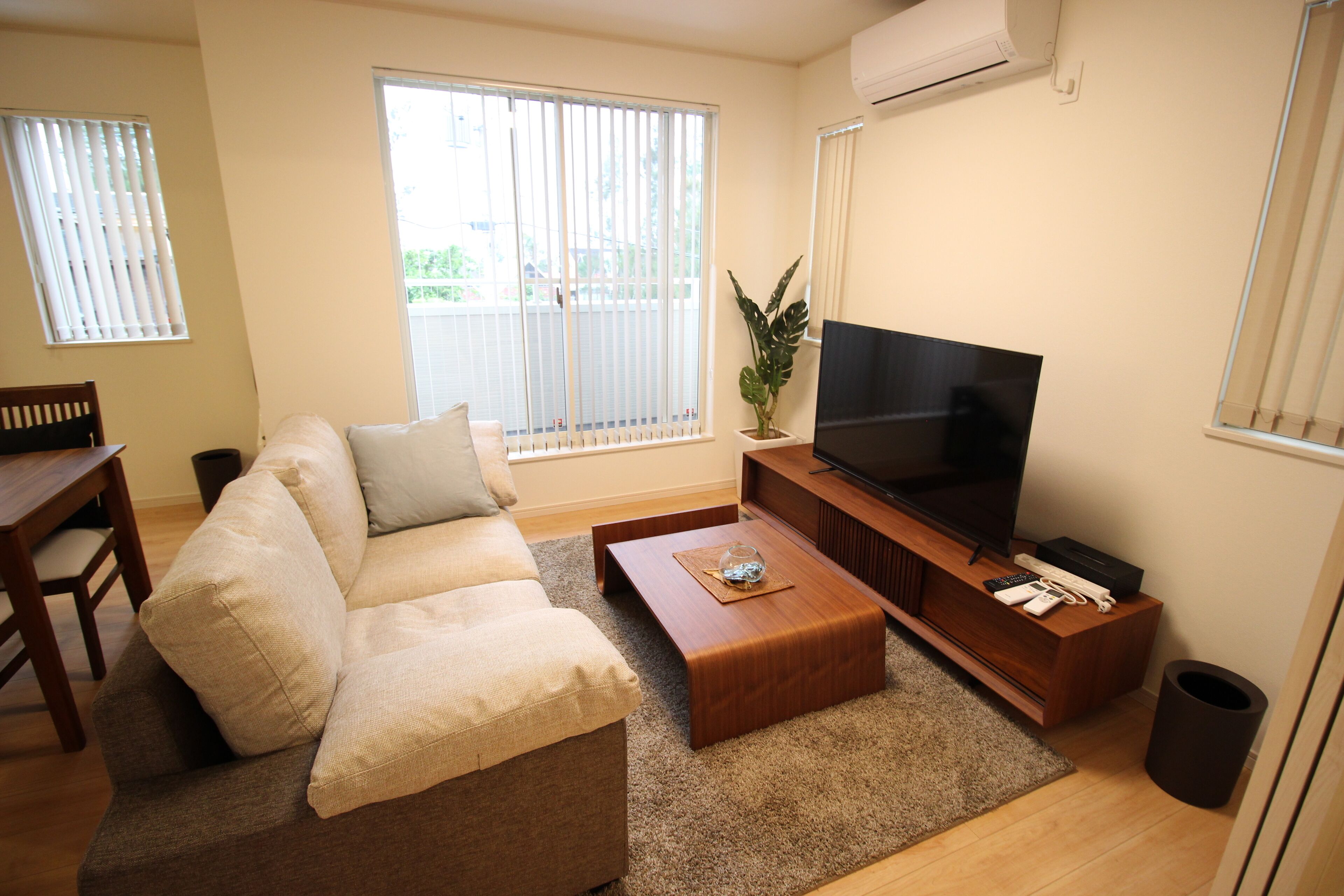 HV-5 | リビング エリア | 薄型テレビ