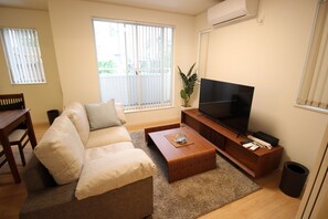 單棟房屋 (HV-5) | 客廳 | 平面電視