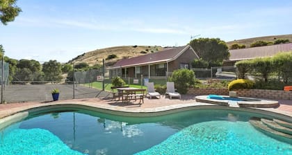 4 Carrickalinga Cove Apartments U4