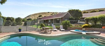 4 Carrickalinga Cove Apartments