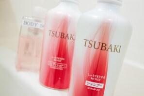 별도의 욕조 및 샤워 시설, 전신 욕조, 무료 세면용품, 헤어드라이어