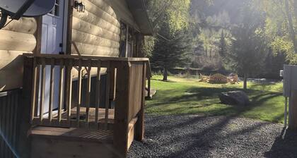 Serenity - Ox Yoke # 5 - Suuri perhe-mökki Gunnison-joen rannalla