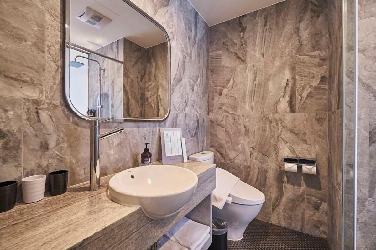 Baño | Regadera, regadera con hidromasaje, amenidades de baño gratuitas