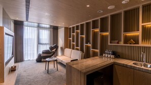 行政套房, 城市景观 | 客厅 | 智能电视