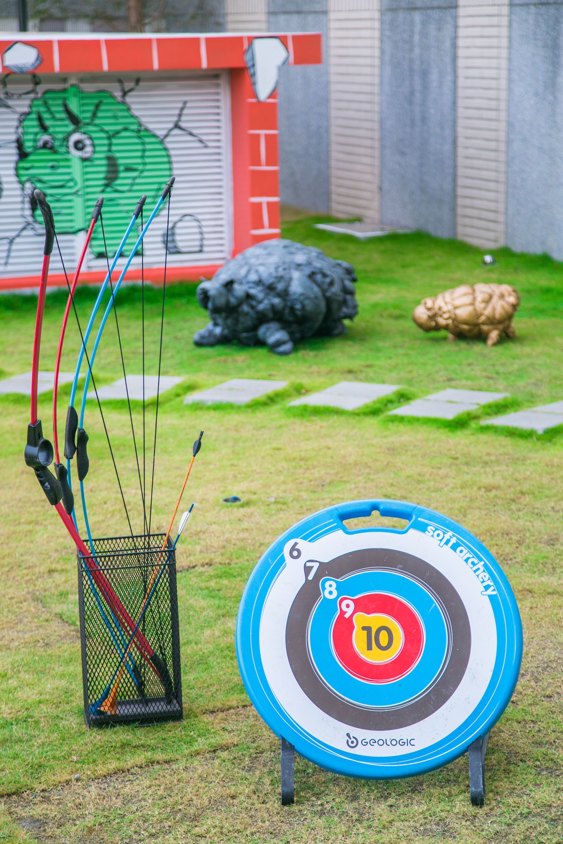 children’s play area – outdoor