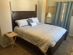 4 bedrooms, travel cot, free WiFi, bed sheets