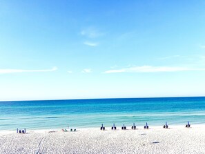 Sun loungers, beach towels - Steps to 30A & beach with all the comfort of home including a washer & dryer!  (Santa Rosa Beach)