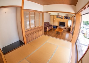 Japanese Western Style Room | Living area | Flat-screen TV - Minsyuku Meekiya (Nakijin)