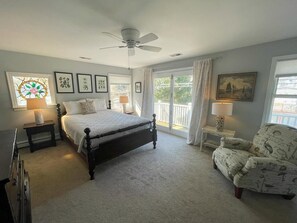 4 bedrooms, iron/ironing board, internet - Close to Beaches, Restaurants and Shopping (Cape May)