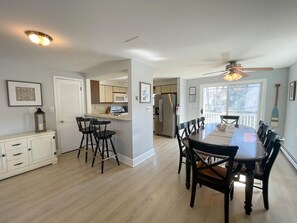Dining - Close to Beaches, Restaurants and Shopping (Cape May)