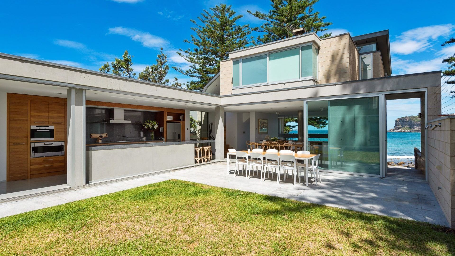 SURFBREAK by Palm Beach Holiday Rentals — image 2