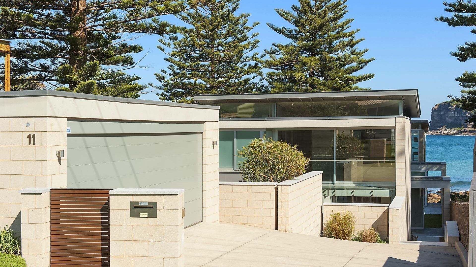 SURFBREAK by Palm Beach Holiday Rentals — image 4