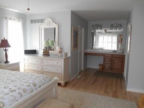 3 Schlafzimmer, Schreibtisch, BĂŒgeleisen/BĂŒgelbrett, Reisekinderbett