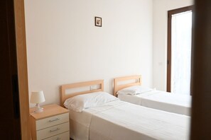 2 makuuhuonetta, vuodevaatteet