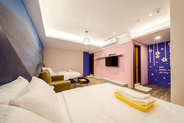 Desk, blackout drapes, soundproofing, free WiFi