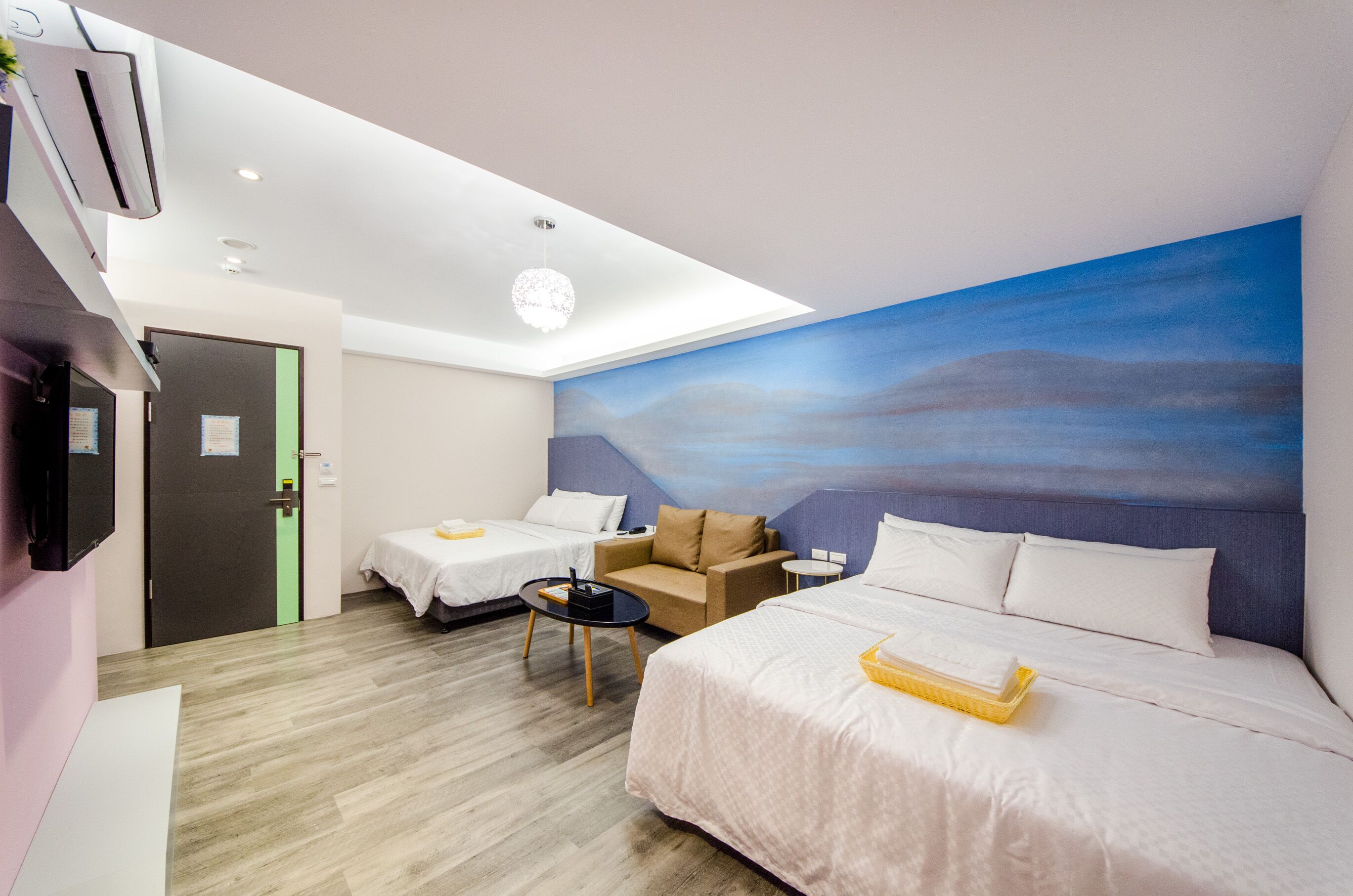 Standard Quadruple Room, Bathtub | Desk, blackout curtains, soundproofing, free WiFi