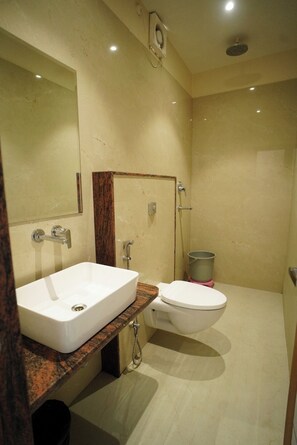 Bathroom - Hotel City Grand (Varanasi)