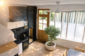 雪櫃、焗爐、咖啡機/沖茶器、多士爐