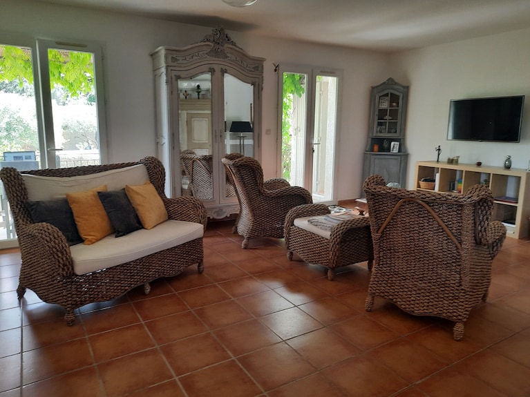 Promotie Mooie Villa Met Airconditioning Zwembad Driehoek Arles Nimes Avignon - Beaucaire