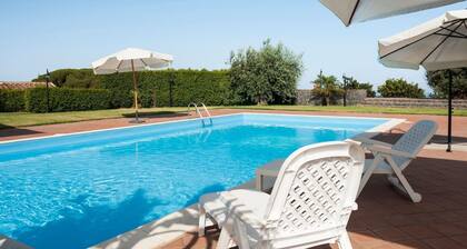Villa Ginevra second unit apartment with swimming pool wifi free parking